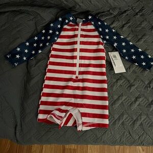NWT old navy rash guard 12-18 mo
